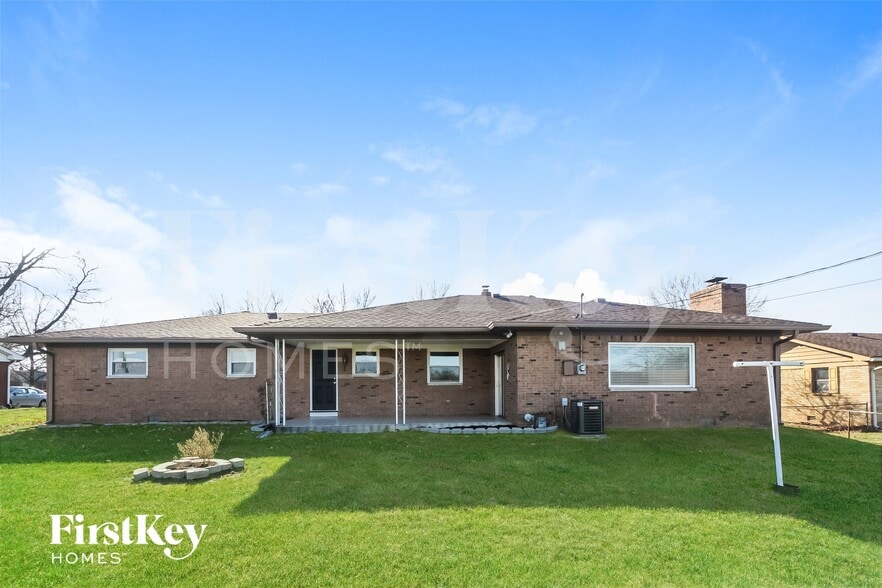 Building Photo - 242 Hargeo Dr