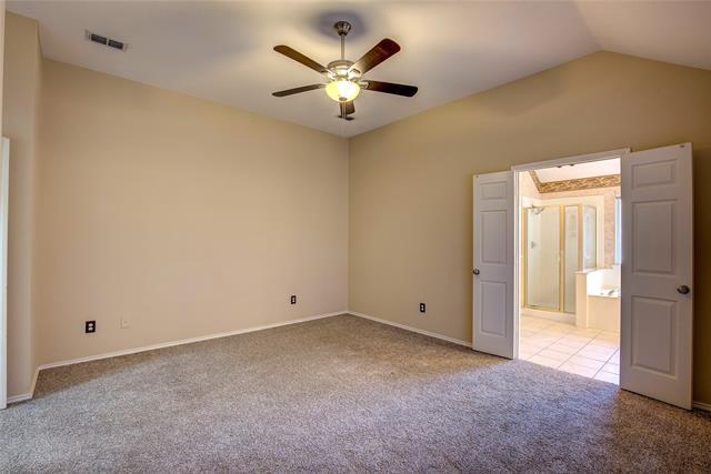 Building Photo - 909 Mallard Way