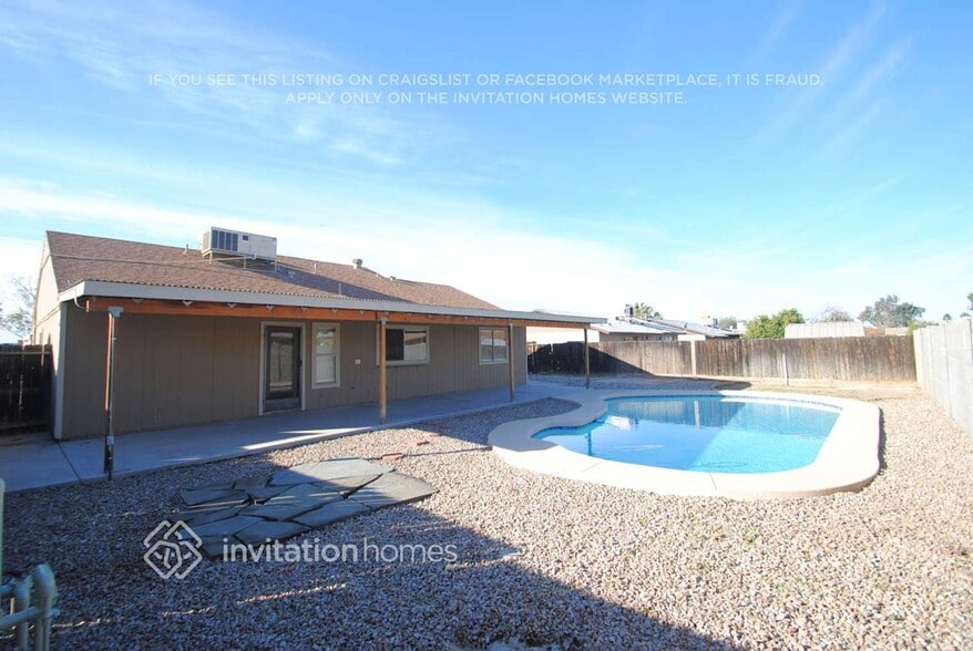 Building Photo - 1456 W Runion Dr