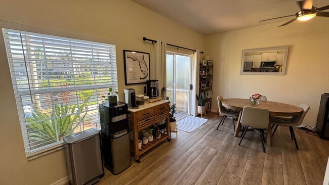 Building Photo - Unfurnished Annual Rental Available 1/1/26