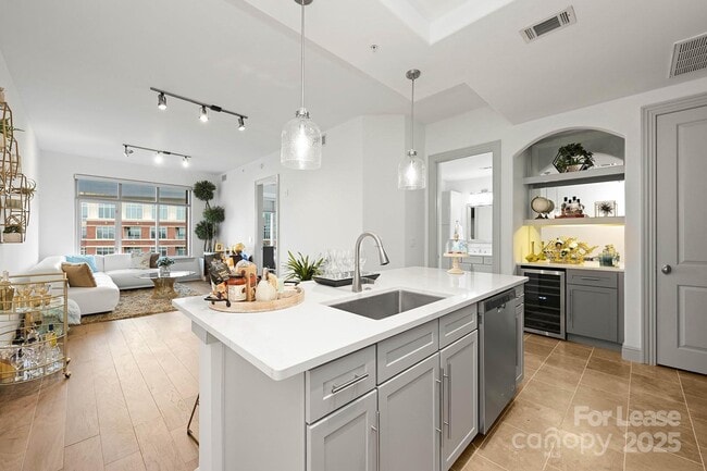 Building Photo - 125 W Tremont Ave