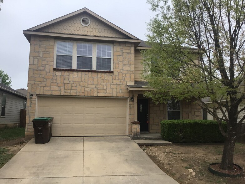 Primary Photo - 715 Rodeo Ranch