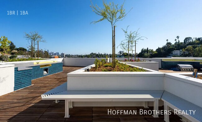 Building Photo - 1752 Glendale Blvd