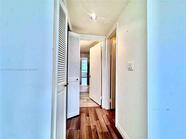 Building Photo - 11113 Biscayne Blvd