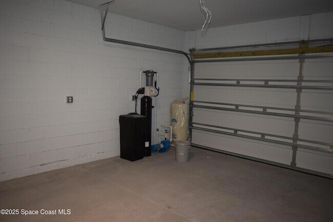 Building Photo - 3094 San Filippo Dr SE