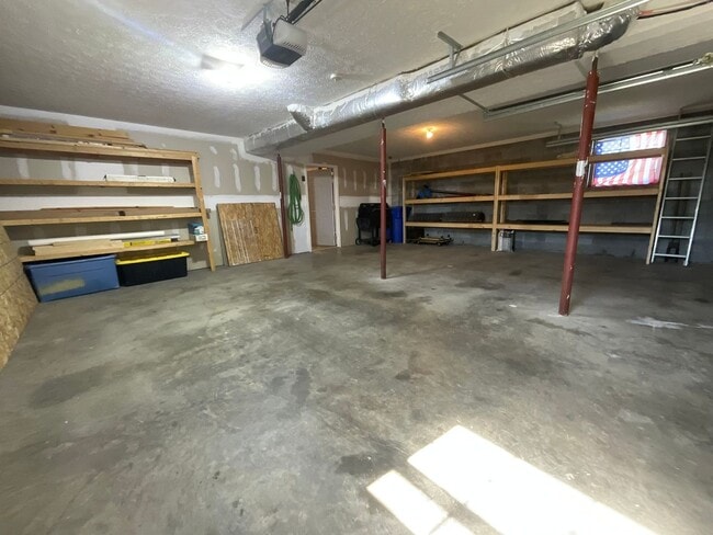 Building Photo - Furnished Home - White Pine, Tennessee