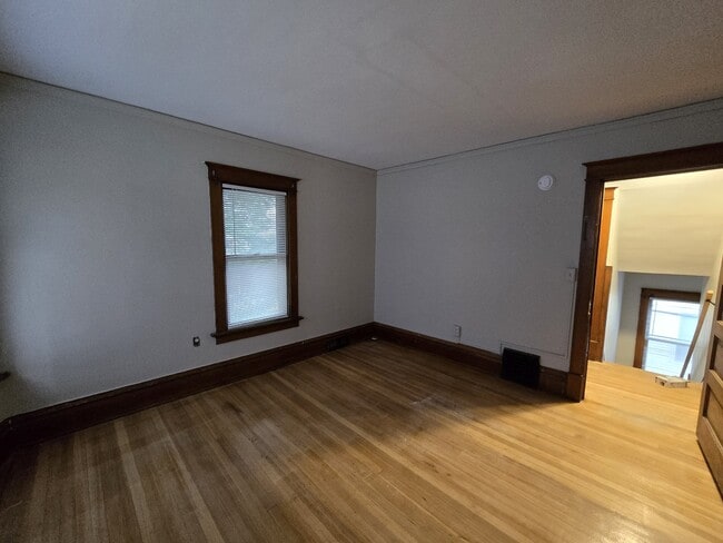 Building Photo - 349 17th St SE