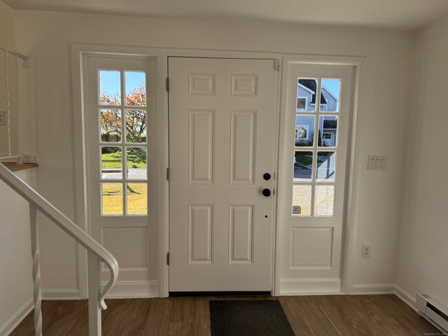 Building Photo - 15 Sunwich Rd