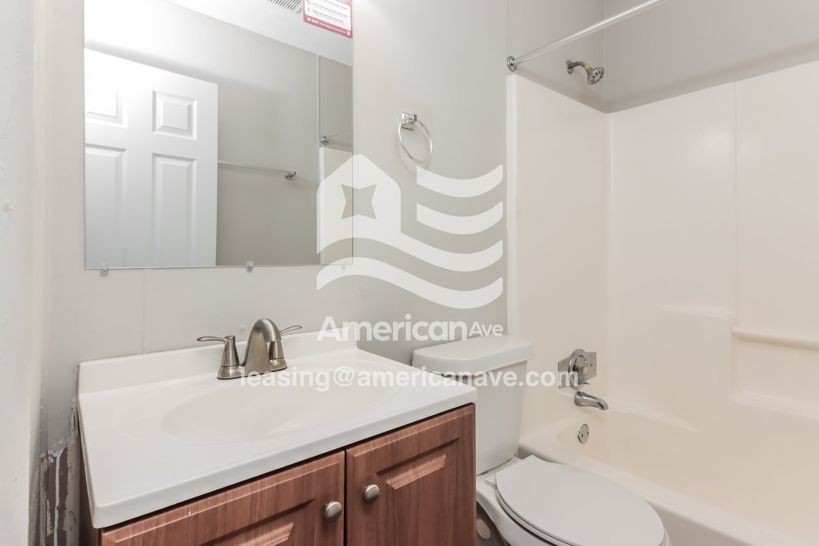 Building Photo - 2203 13th Ave