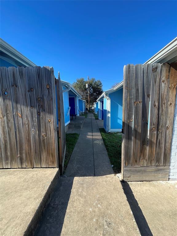 Building Photo - 8208 Sam Rayburn Dr