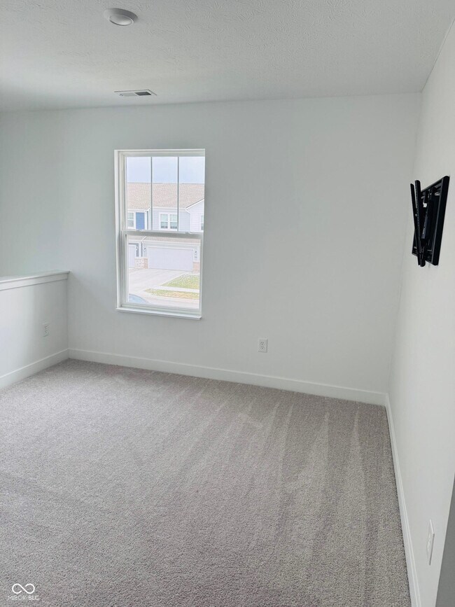 Building Photo - 18622 Walsh Wy