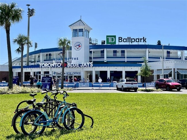 Building Photo - 946 Highland Ave