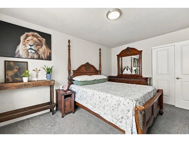 Building Photo - 2431 Sunstone Dr