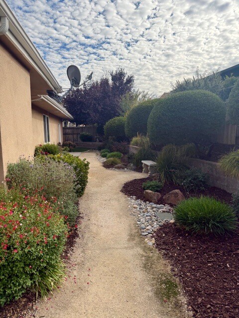 Building Photo - 512 Larkfield Pl