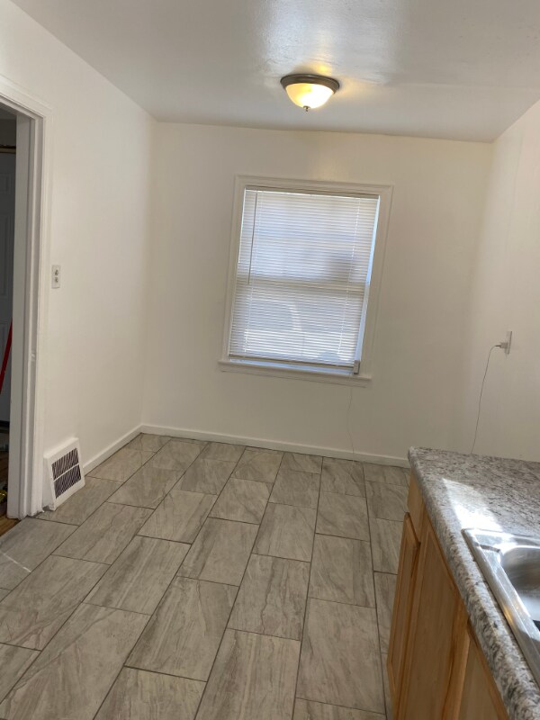 Building Photo - 20263 Caldwell St