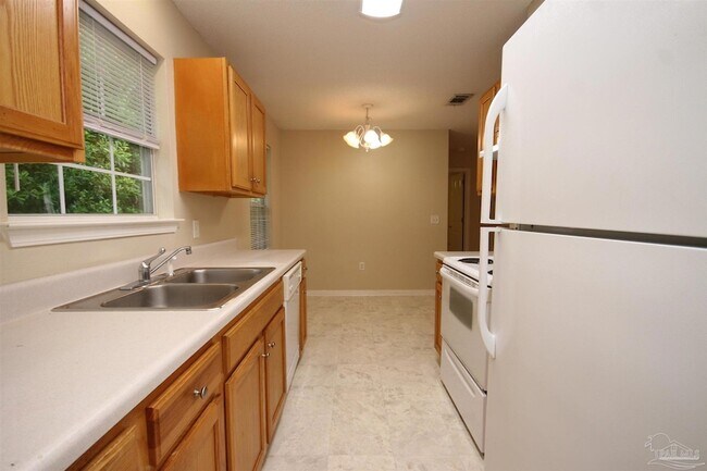 Building Photo - 2289 Wyatt St