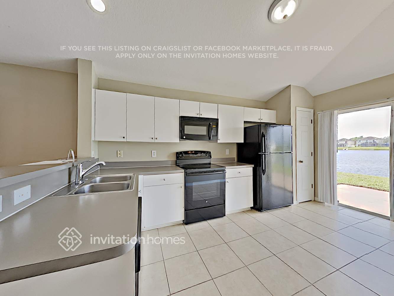 Building Photo - 10618 Lakeside Vista Dr