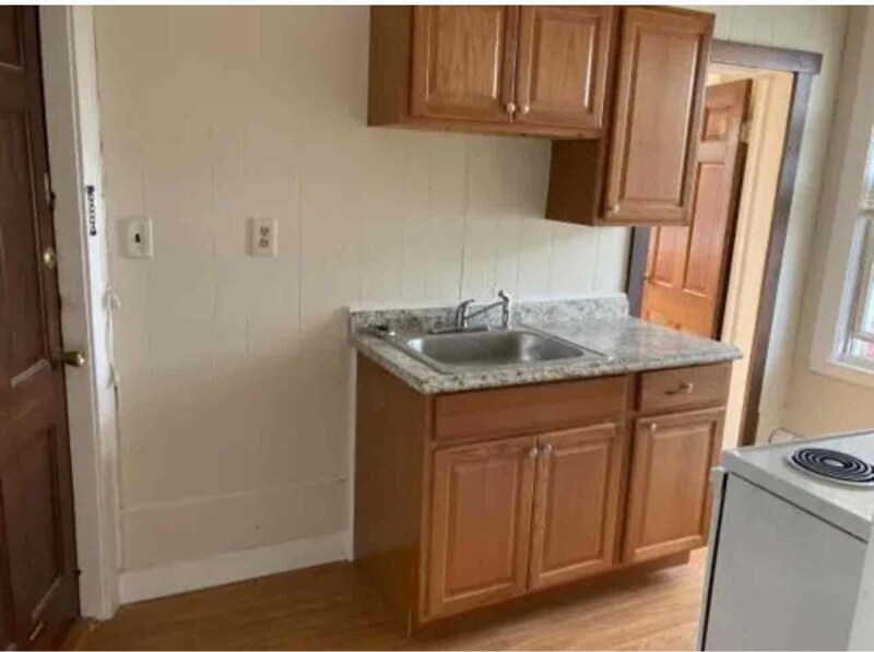 Building Photo - 63 Highland St