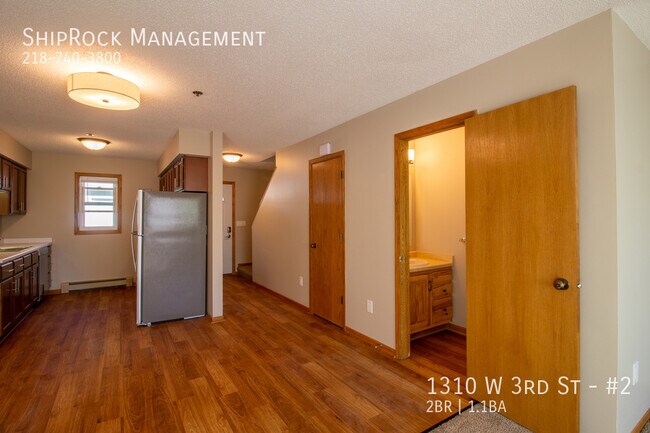 Building Photo - 1310 W 3rd St