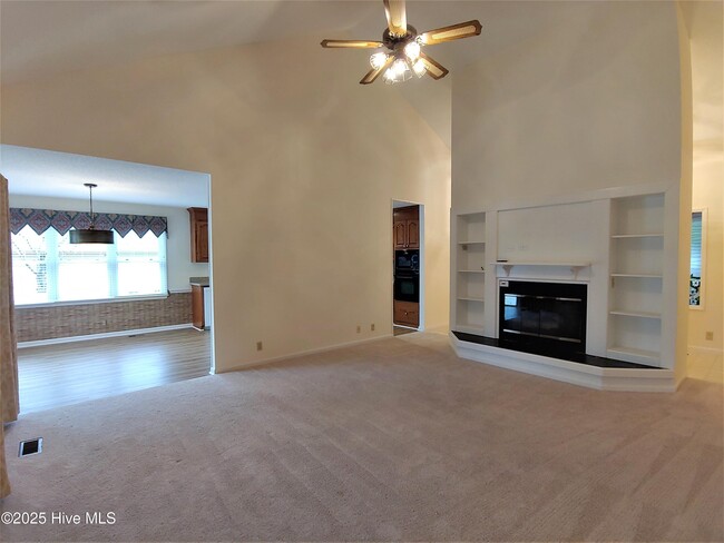 Building Photo - 456 Egret Dr