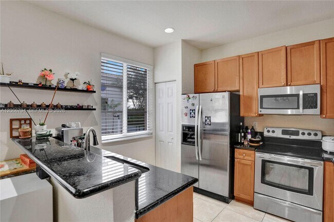 Building Photo - 12600 SW 50th Ct
