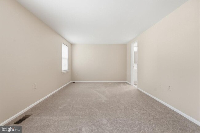 Building Photo - 10065 Chestnut Wood Ln