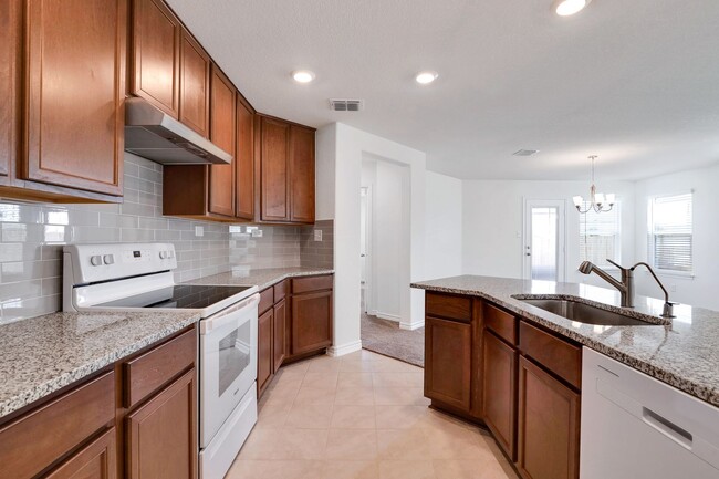 Building Photo - 614 Eucharis