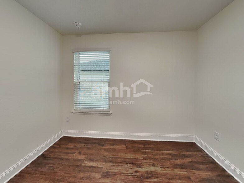 Building Photo - 12643 Percy Ln