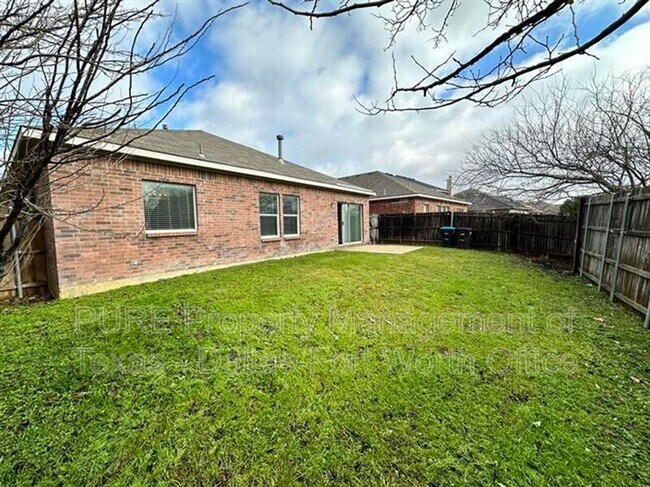 Building Photo - 5033 Caraway Dr