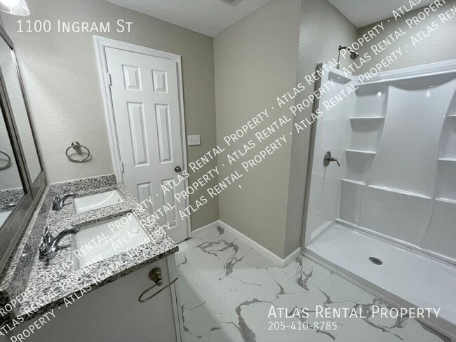 Building Photo - 1100 Ingram St
