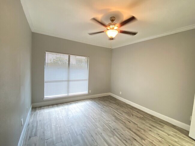 Building Photo - 7900 N Stadium Dr