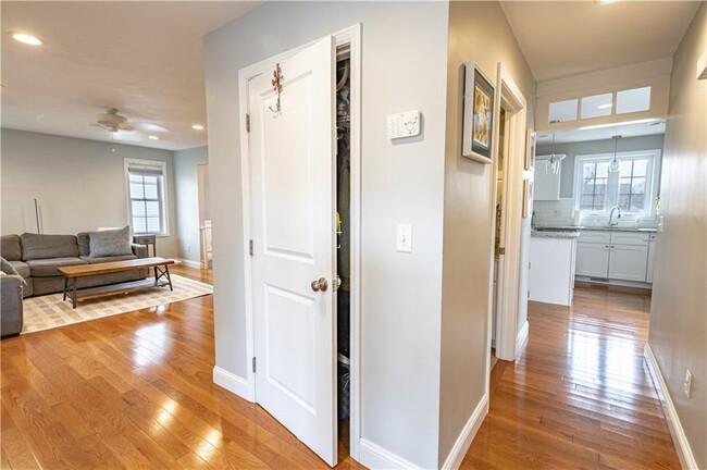 Building Photo - 88 Phillip Ave