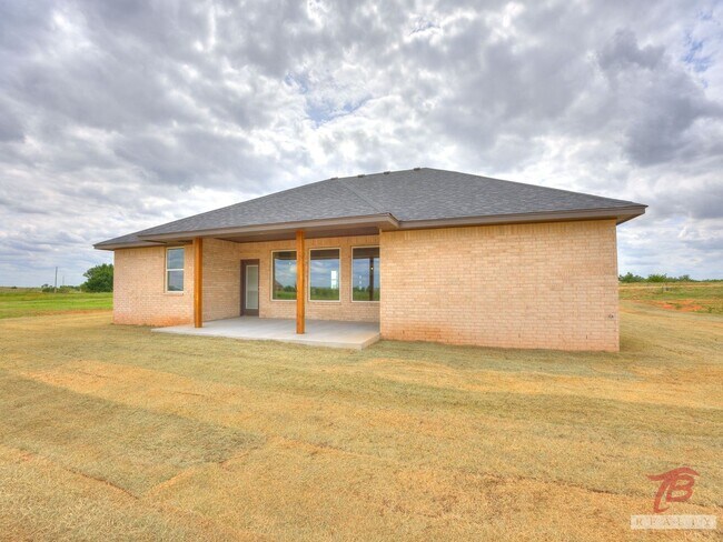 Building Photo - 1321 Chisholm Trail