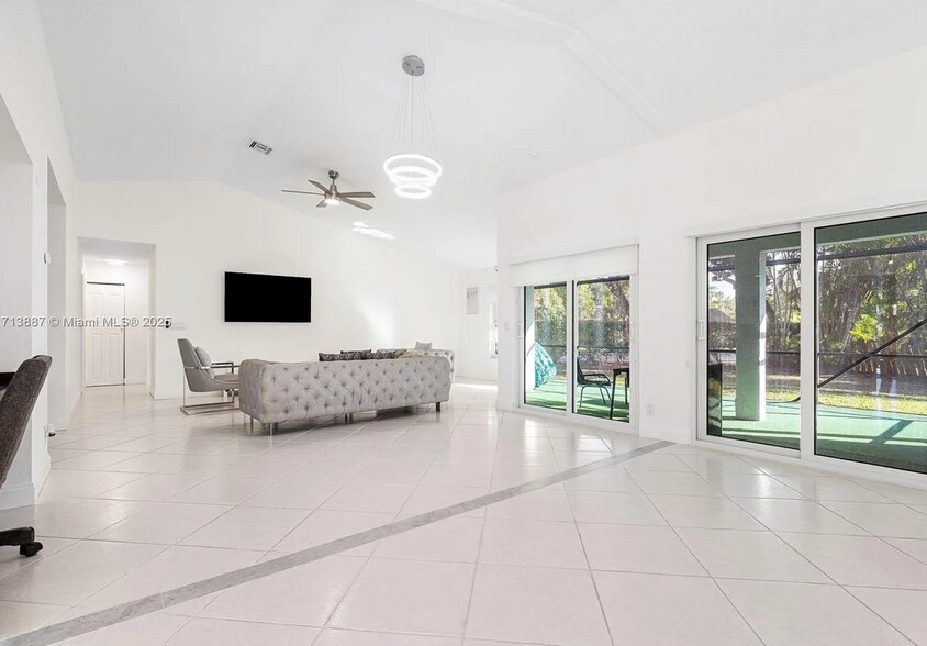 Living Room - 5036 NW 66th Ln