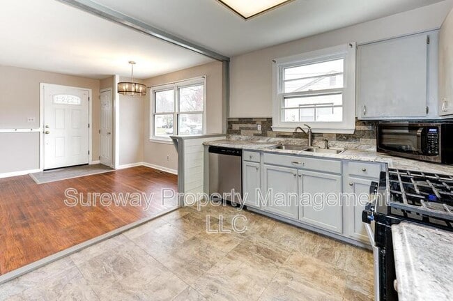Building Photo - 55 Nassau Rd
