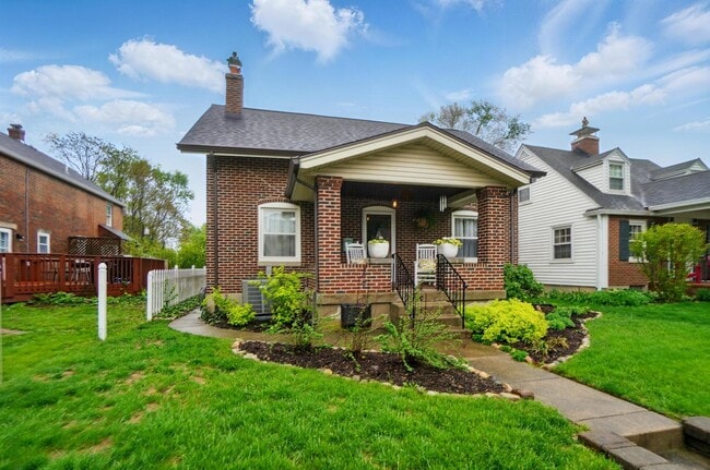 Building Photo - 3000 Hillside Ave