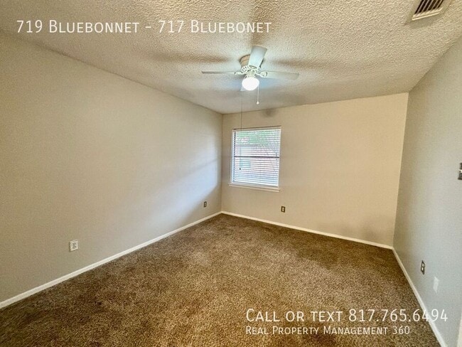 Building Photo - 719 Bluebonnet-717 Bluebonet