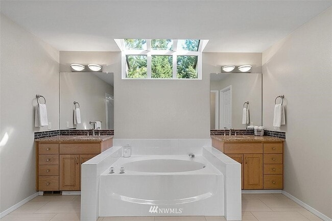 Building Photo - 5710 Olive Ave SE