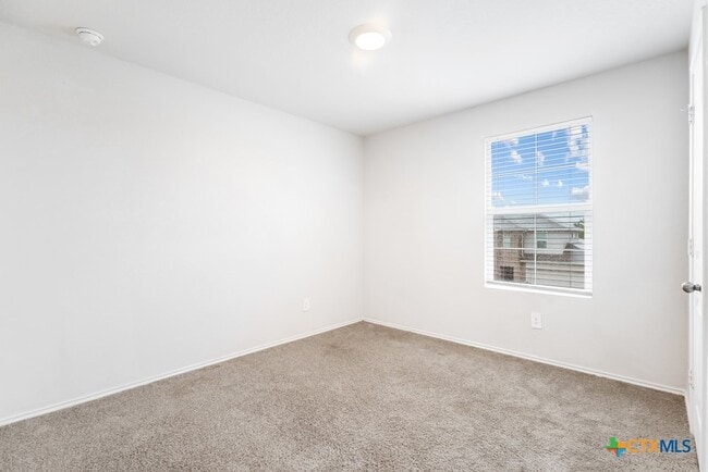 Building Photo - 840 Nodding Nixie