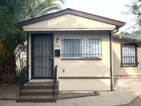 Building Photo - 07038