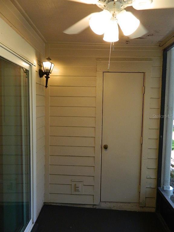 Building Photo - 672 Roaring Dr