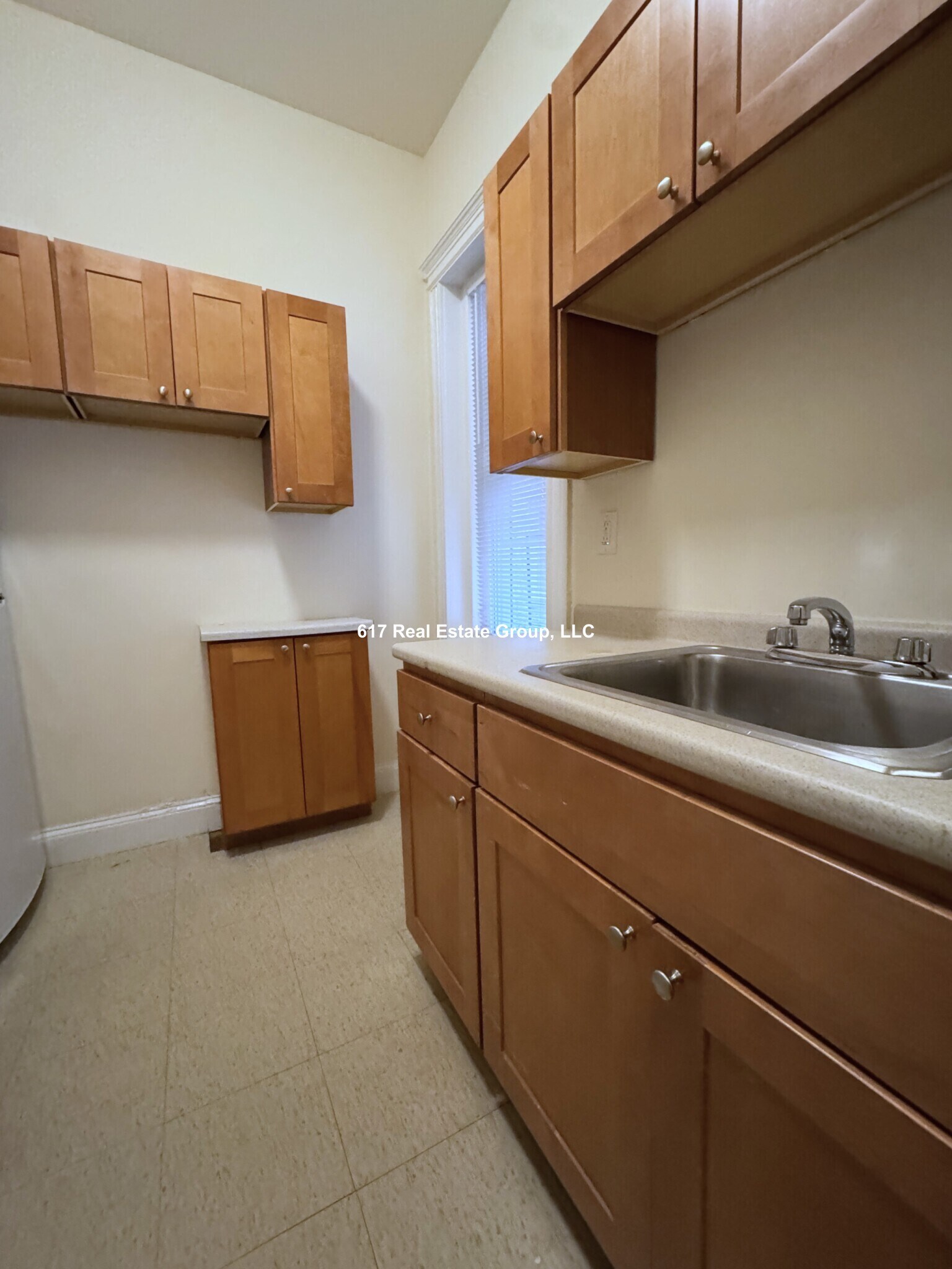 Building Photo - 29 Park Dr