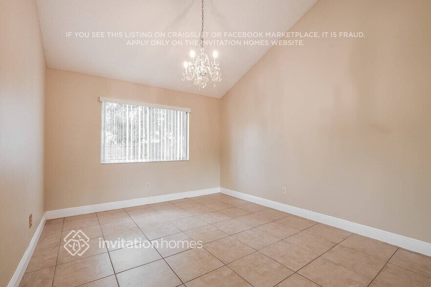 Building Photo - 3925 Whittington Dr