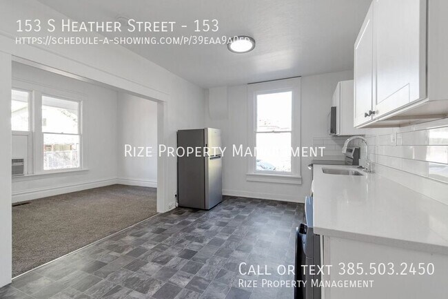 Building Photo - 153 S Heather St