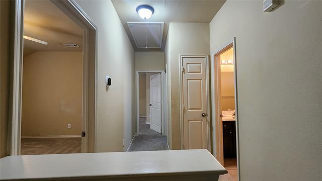 Building Photo - 5400 Vineyard Ln