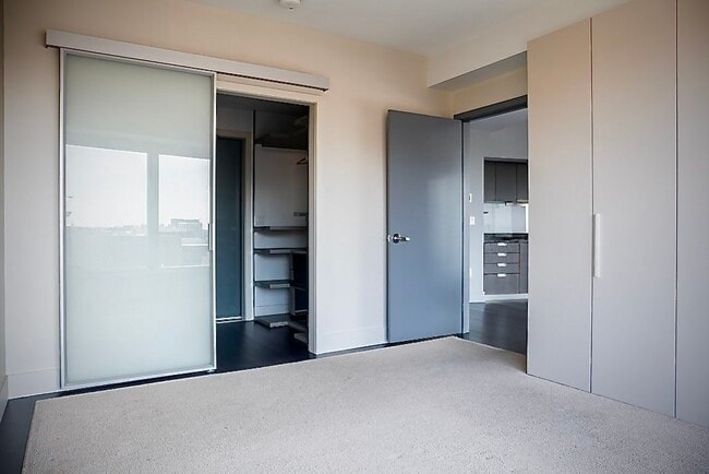 Building Photo - 110 Stuart St