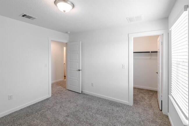 Building Photo - 1856 Bonham Ln