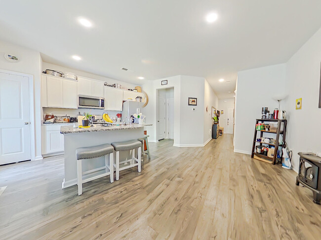 Building Photo - 882 Quaint Parish Cir