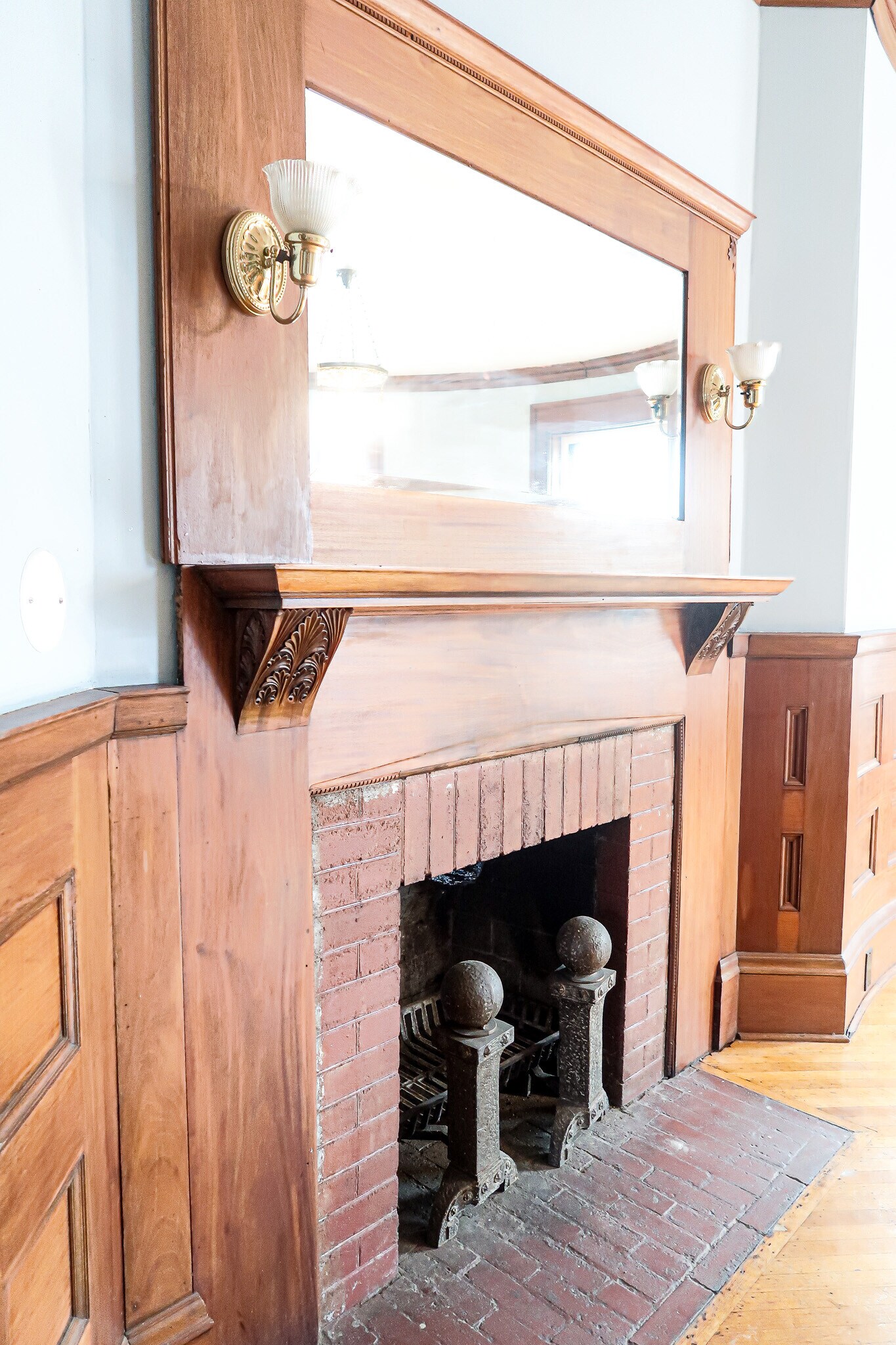 Main Floor Turret/Living Room Fireplace - 2319 1st Ave S
