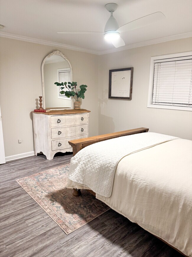 Building Photo - 206 Park Lane